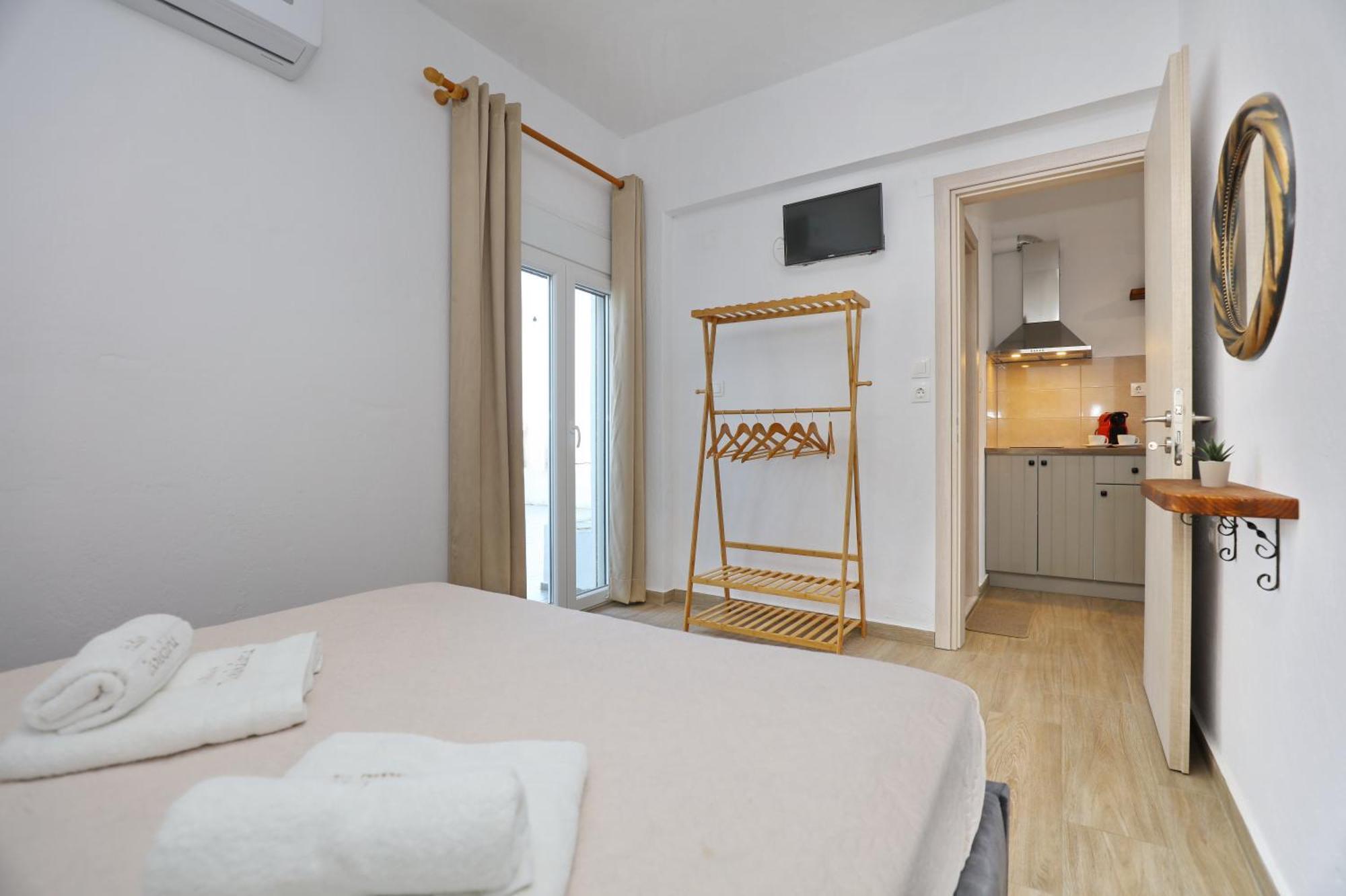 Tsoukalaria Studios Скопелос Екстериор снимка