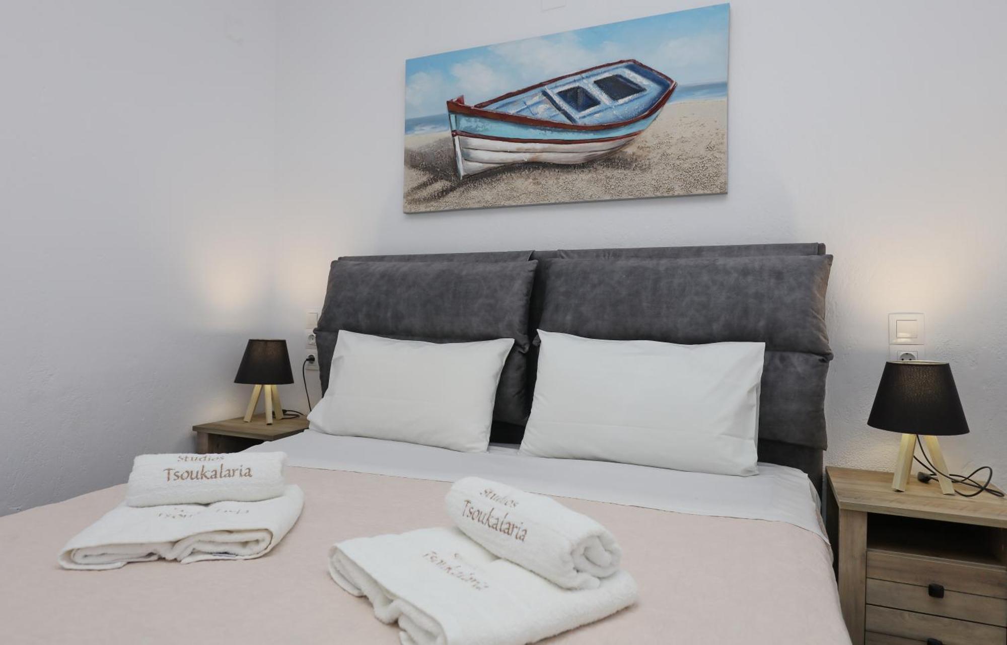 Tsoukalaria Studios Скопелос Екстериор снимка